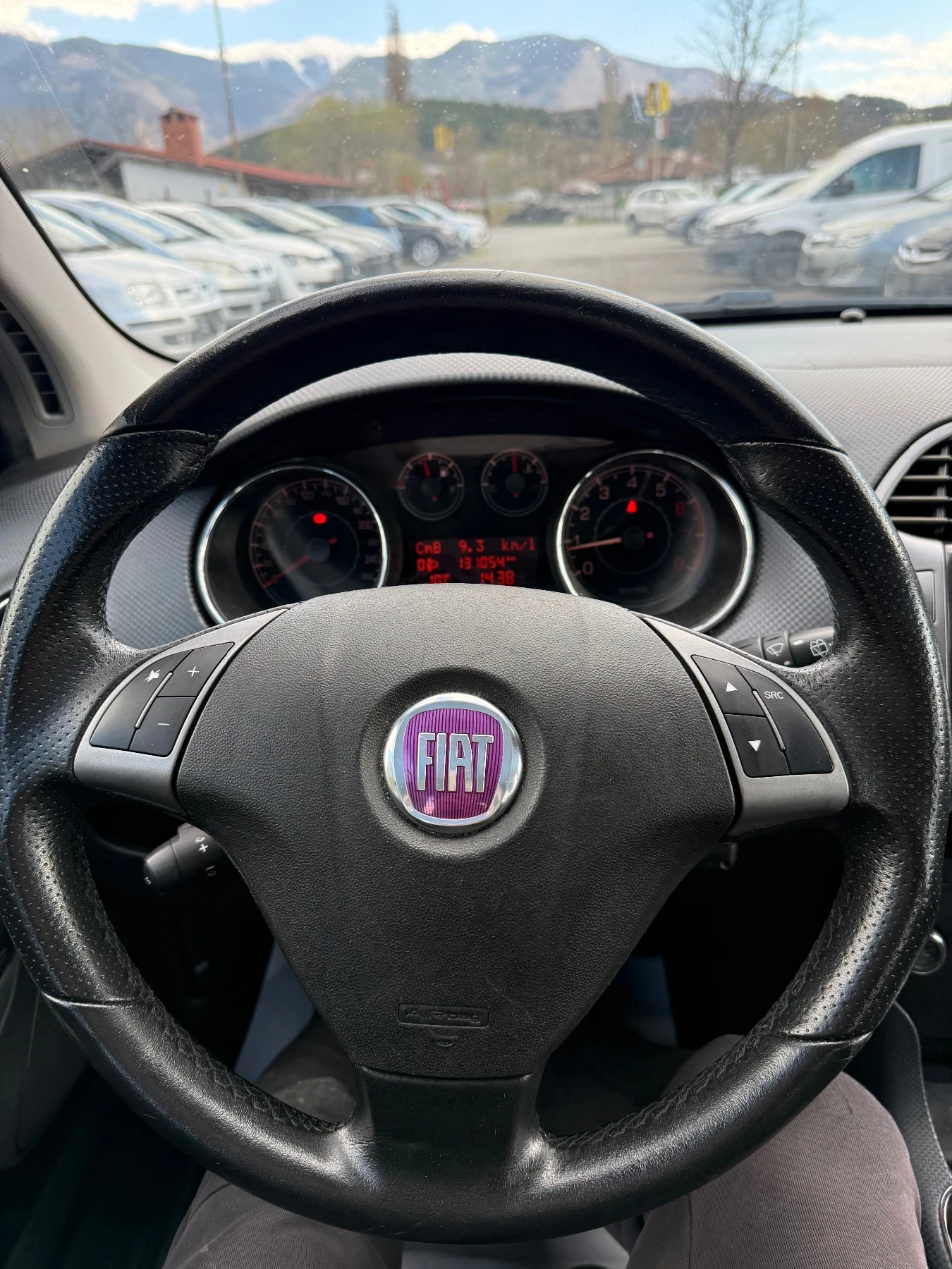 Fiat Bravo 1.4i 90hp Климатроник Само130к км! , снимка 11 - Автомобили и джипове - 54190090