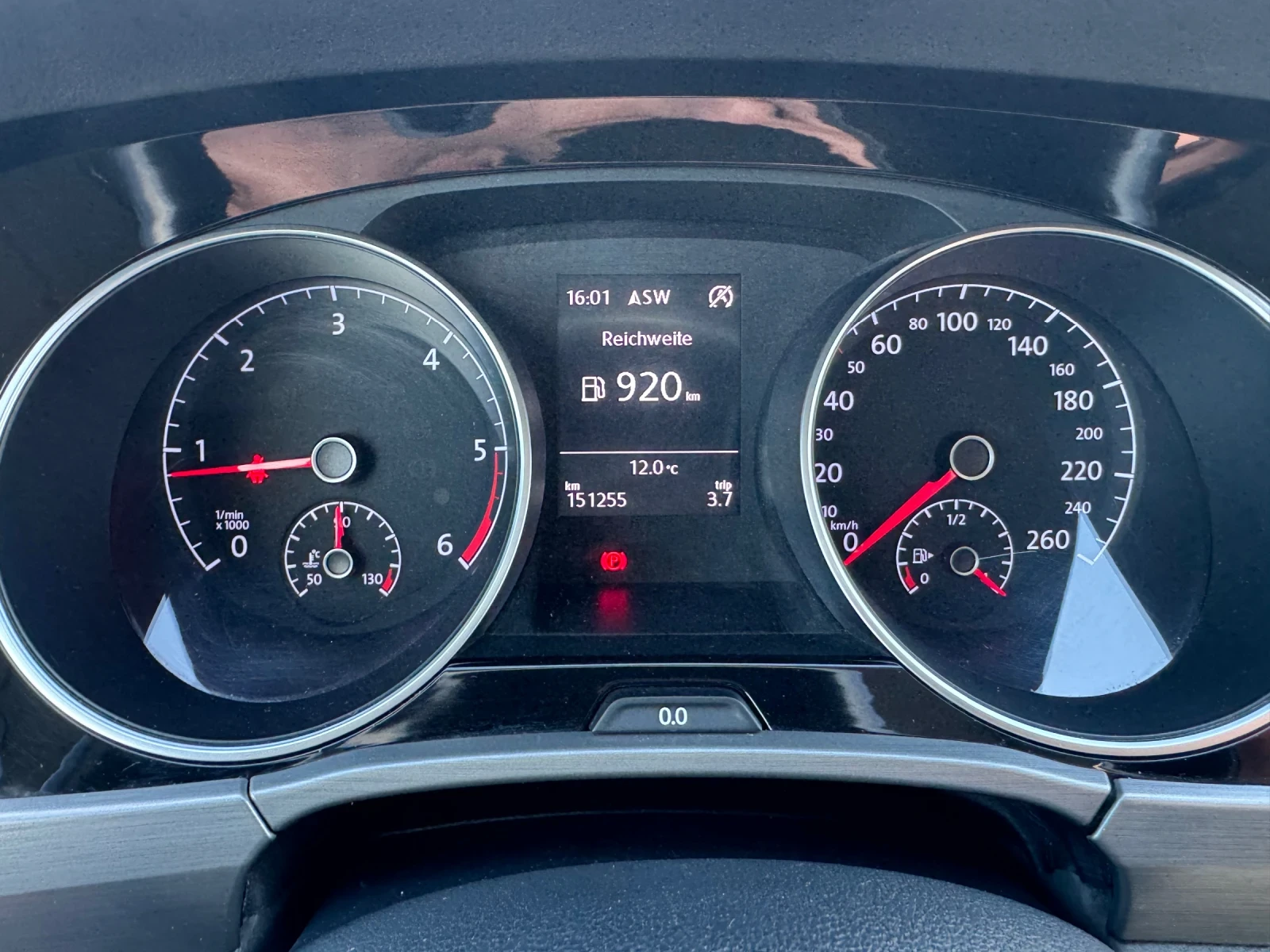 VW Touran 1 собственик-уникат Купи сега Топ цена, снимка 15 - Автомобили и джипове - 54284101