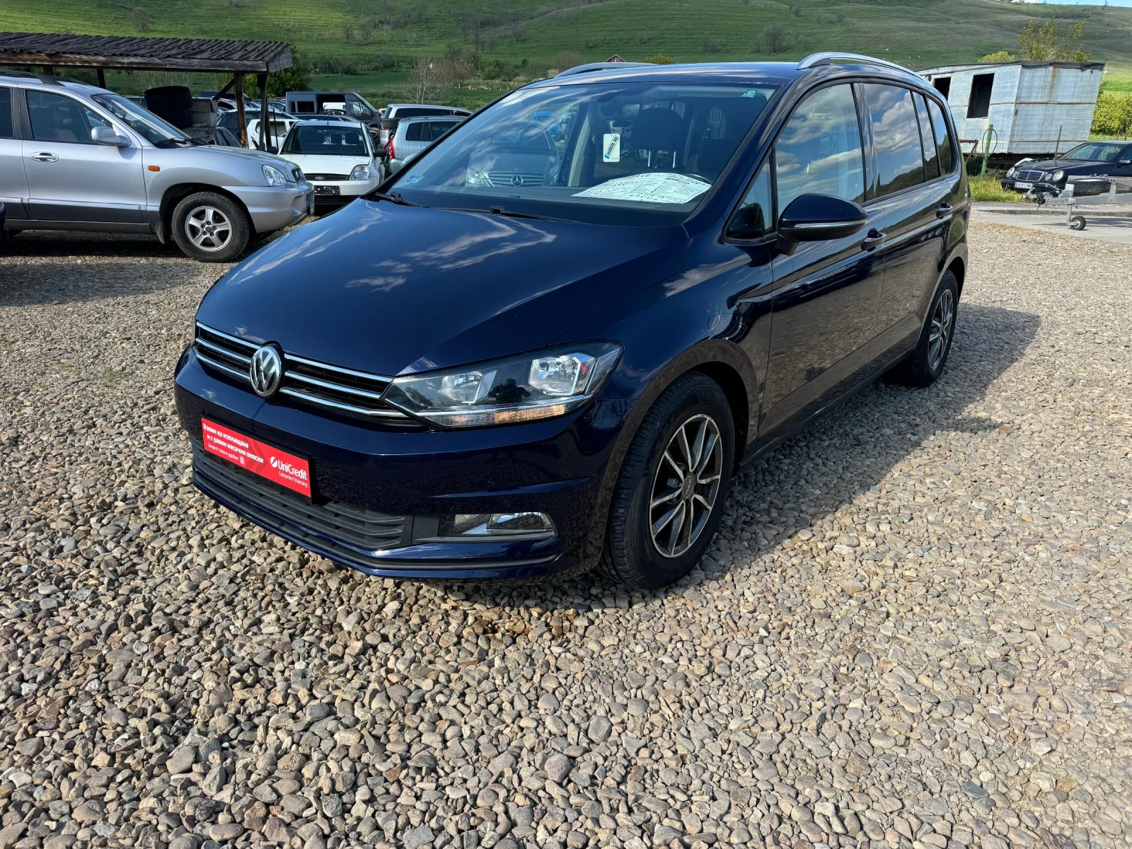 VW Touran 1 собственик-уникат Купи сега Топ цена, снимка 3 - Автомобили и джипове - 54284101