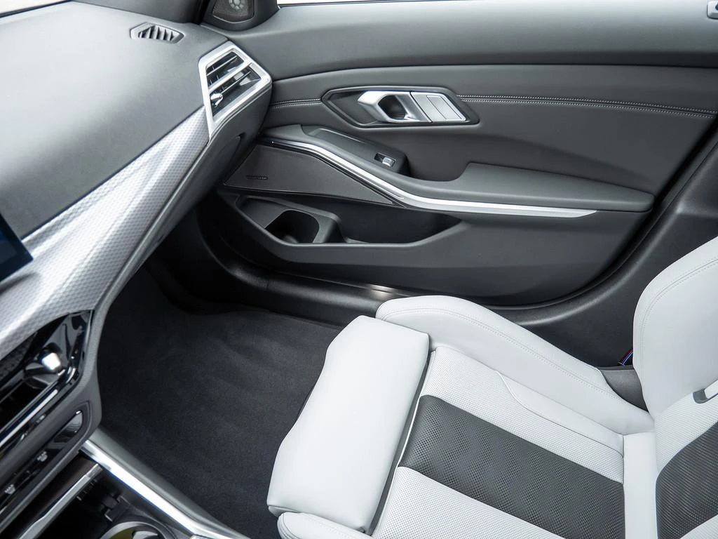 BMW M3 COMPETITION/530HP/xDRIVE/360/ACC/HUD/374z, снимка 11 - Автомобили и джипове - 54365753