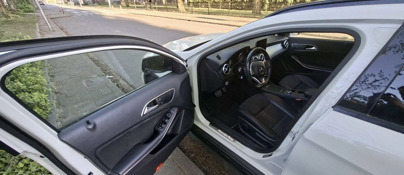 Mercedes-Benz GLA 180, снимка 6 - Автомобили и джипове - 55100339