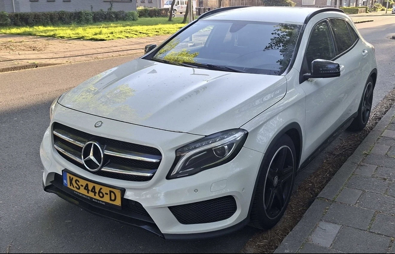 Mercedes-Benz GLA 180