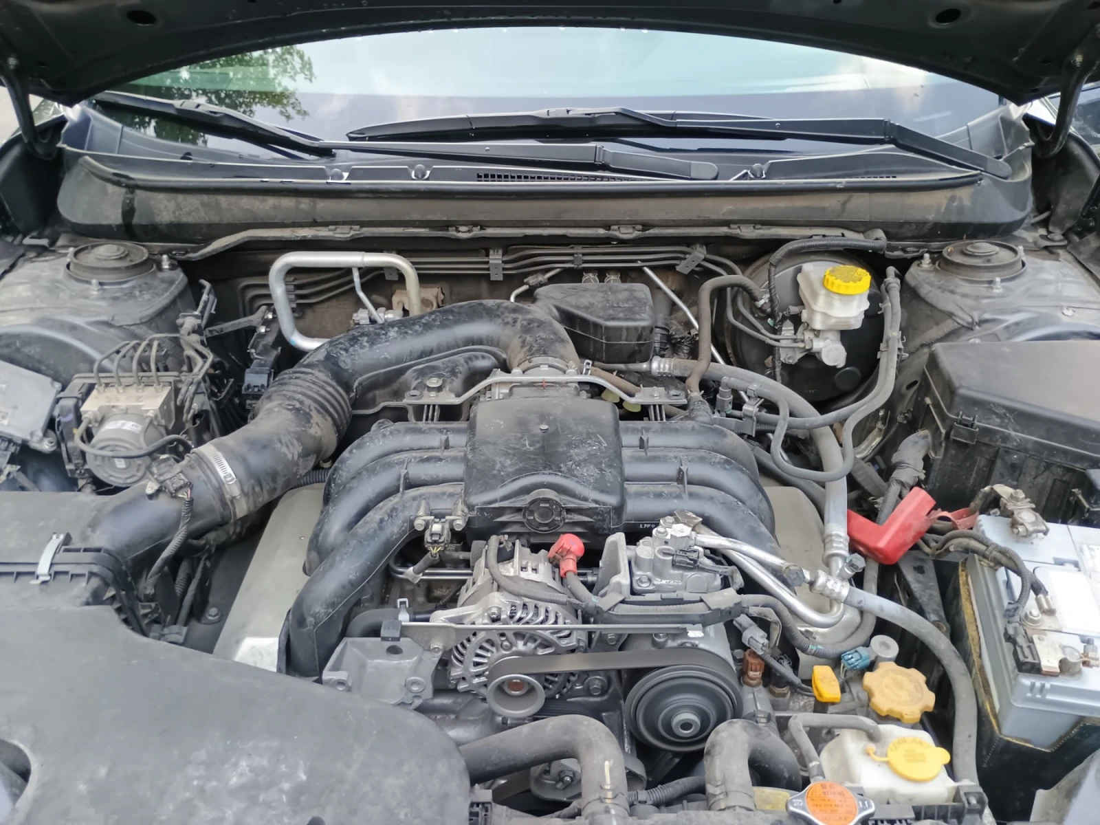 Subaru Outback 3.6R, снимка 15 - Автомобили и джипове - 55216556