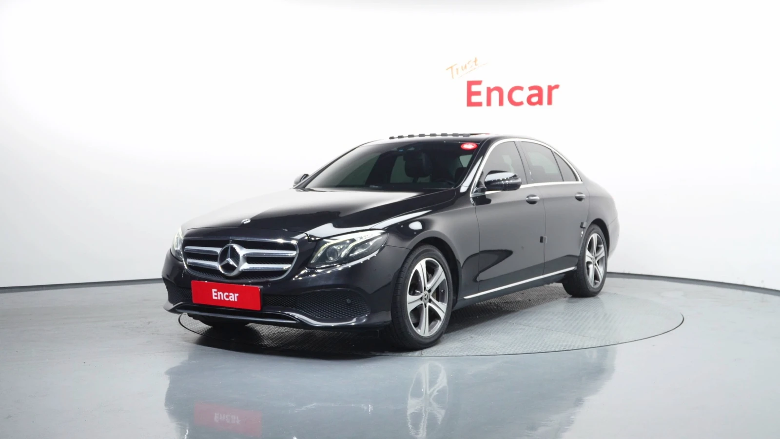 Mercedes-Benz E 300 4MATIC Avantgarde