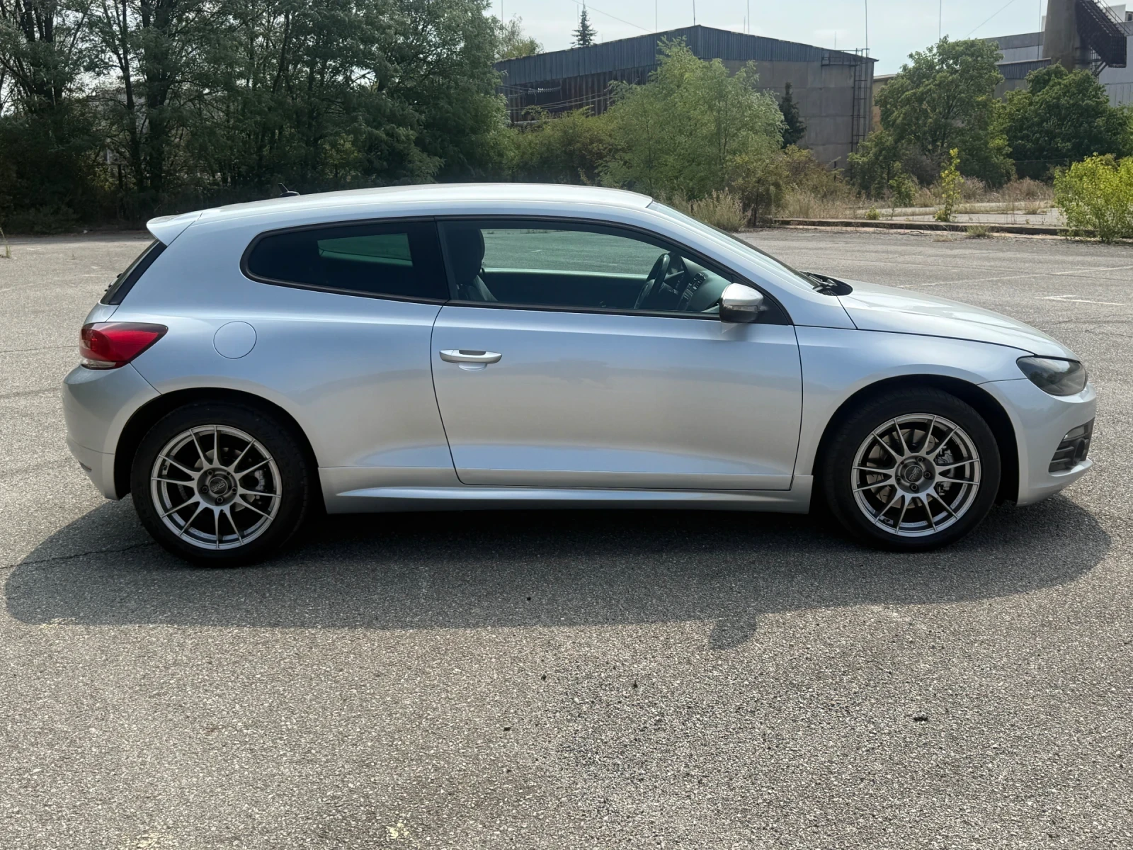 VW Scirocco 2.0TSI, снимка 4 - Автомобили и джипове - 55989496