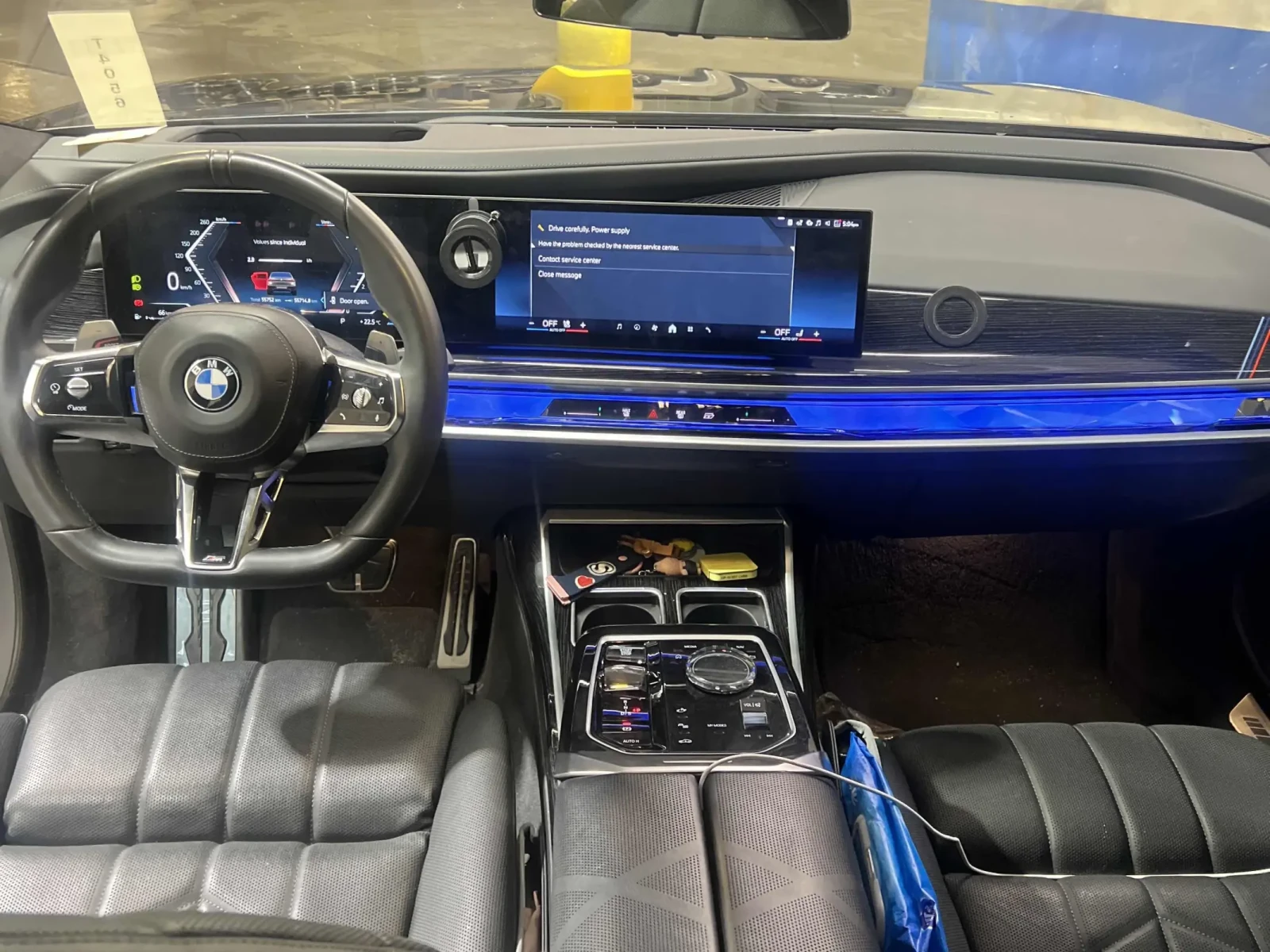 BMW 760 Bowers & Wilkins Diamond* Sky Lounge, снимка 7 - Автомобили и джипове - 56021347