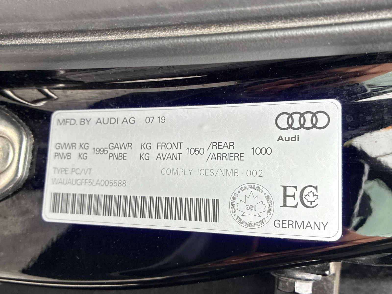 Audi A3 * Komfort * CARFAX * БЕЗ ПЪРВОНАЧАЛНА ВНОСКА, снимка 10 - Автомобили и джипове - 56056574