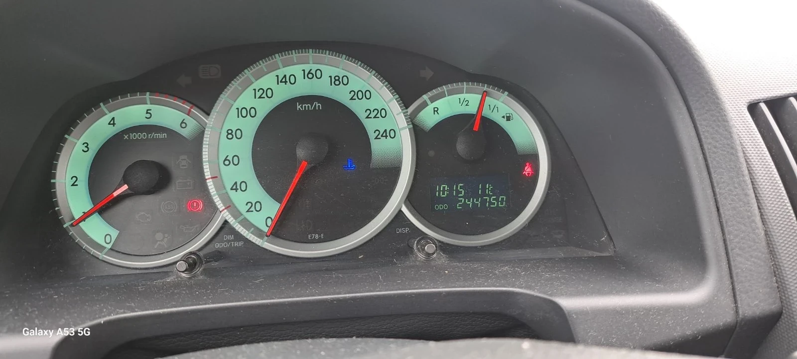 Toyota Corolla verso, снимка 8 - Автомобили и джипове - 56139998