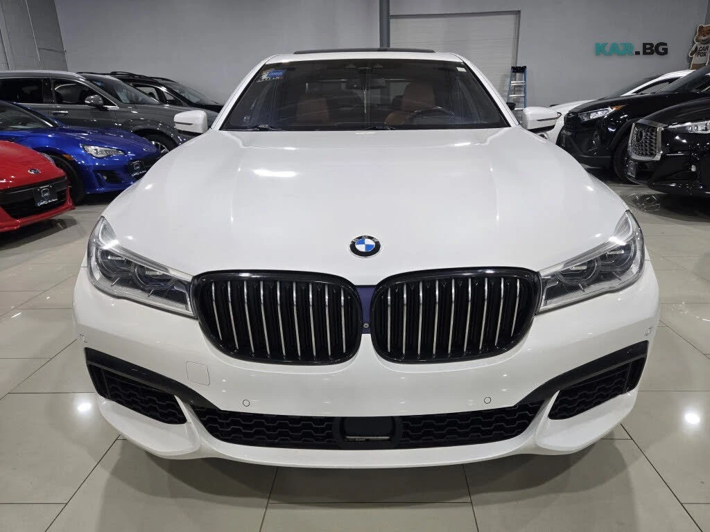 BMW 750 xDrive * АвтоКредит * (ЦЕНА ДО БГ), снимка 2 - Автомобили и джипове - 56261809