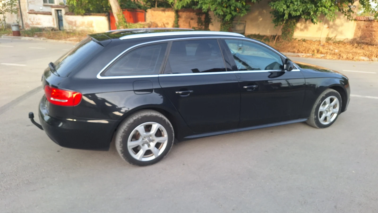 Audi A4 2.0 143 кн, снимка 3 - Автомобили и джипове - 56424062