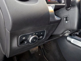 Mercedes-Benz GLB 220 2.0 260920 Automatic, снимка 17