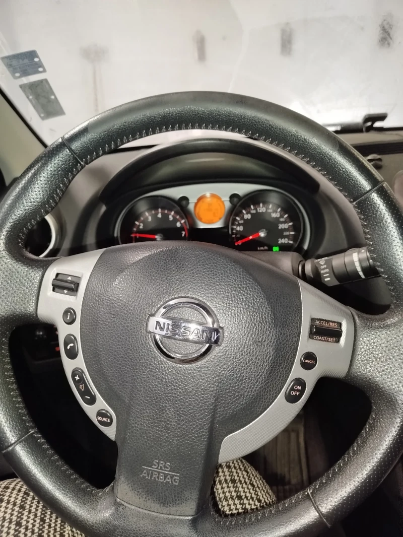 Nissan Qashqai, снимка 5 - Автомобили и джипове - 48549877