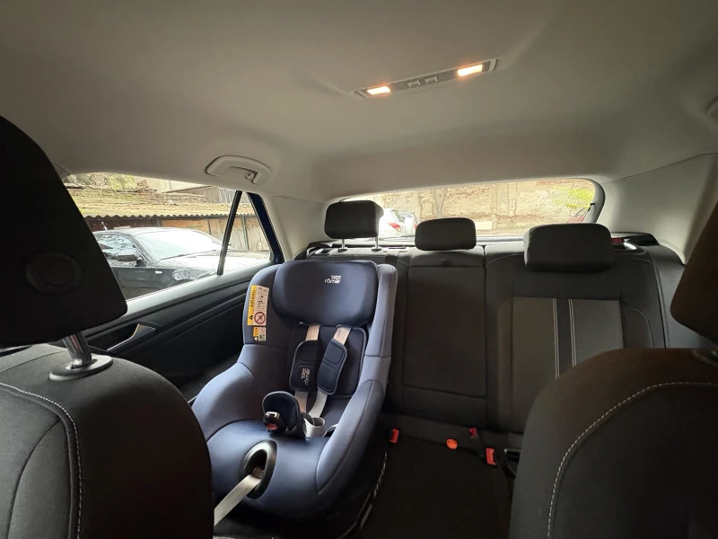 VW T-Roc TDI Design, снимка 10 - Автомобили и джипове - 52360549