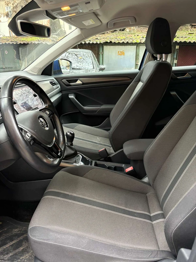 VW T-Roc TDI Design, снимка 8 - Автомобили и джипове - 52360549