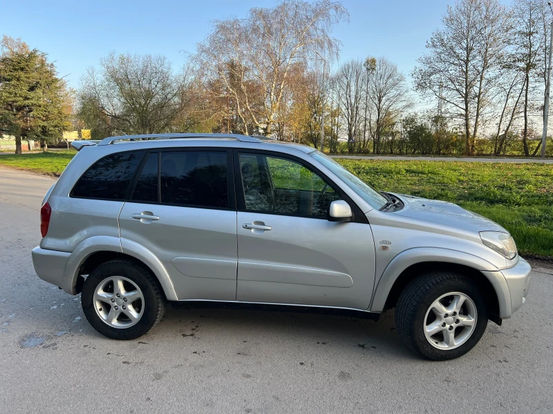 Toyota Rav4 D4D, снимка 2 - Автомобили и джипове - 52440078