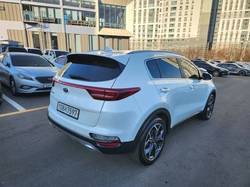 Kia Sportage 2.0 2Wd Prestige, снимка 6 - Автомобили и джипове - 55937638