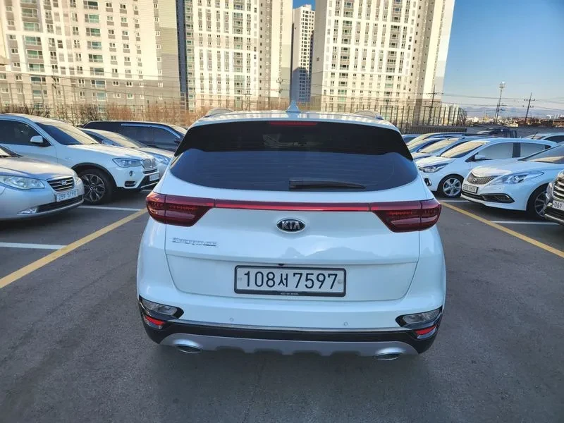 Kia Sportage 2.0 2Wd Prestige, снимка 5 - Автомобили и джипове - 55937638