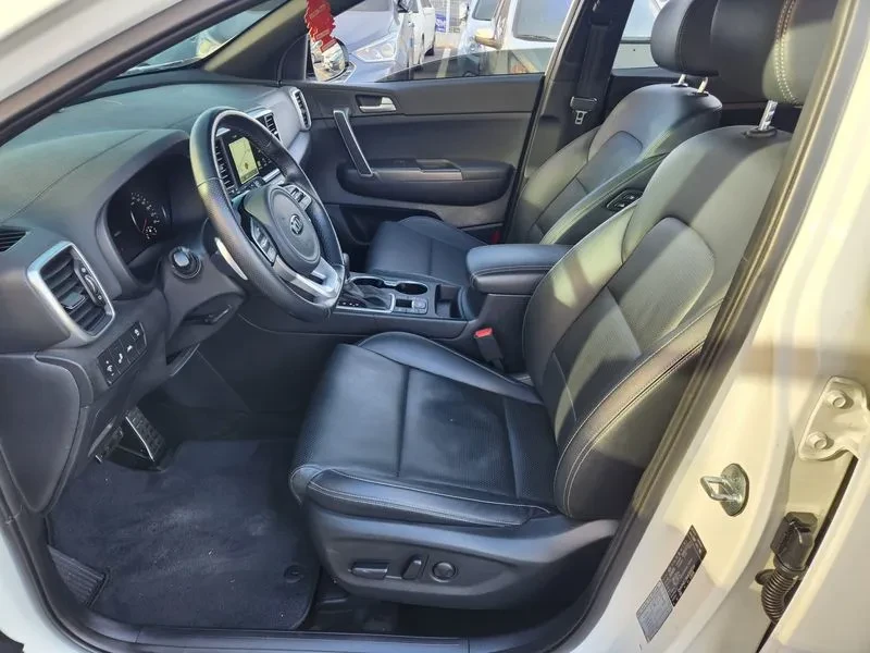 Kia Sportage 2.0 2Wd Prestige, снимка 10 - Автомобили и джипове - 55937638