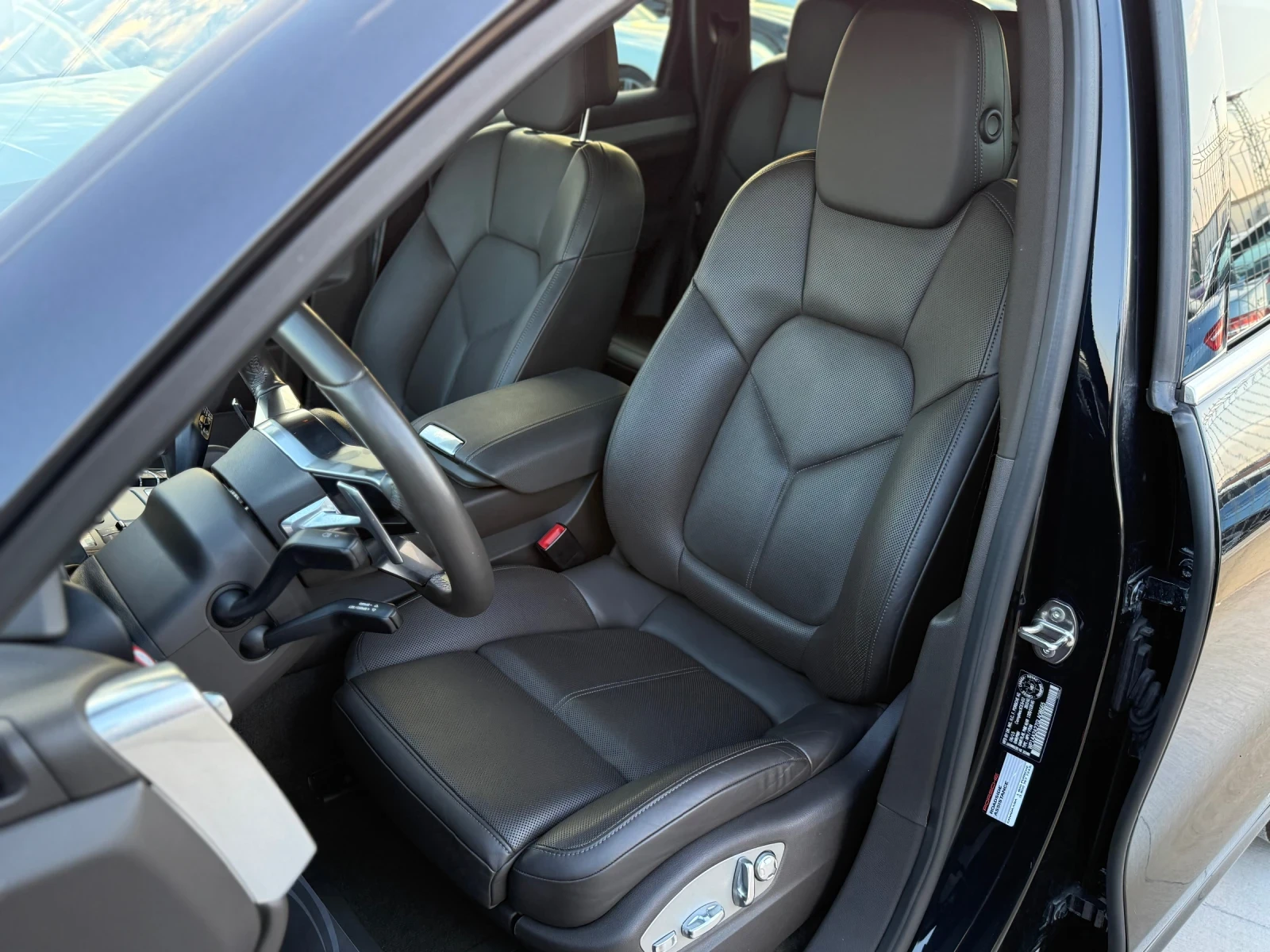 Porsche Cayenne 3.6i* 2017г* 94.000КМ* FULL MAX* Топ Състояние*  - изображение 8