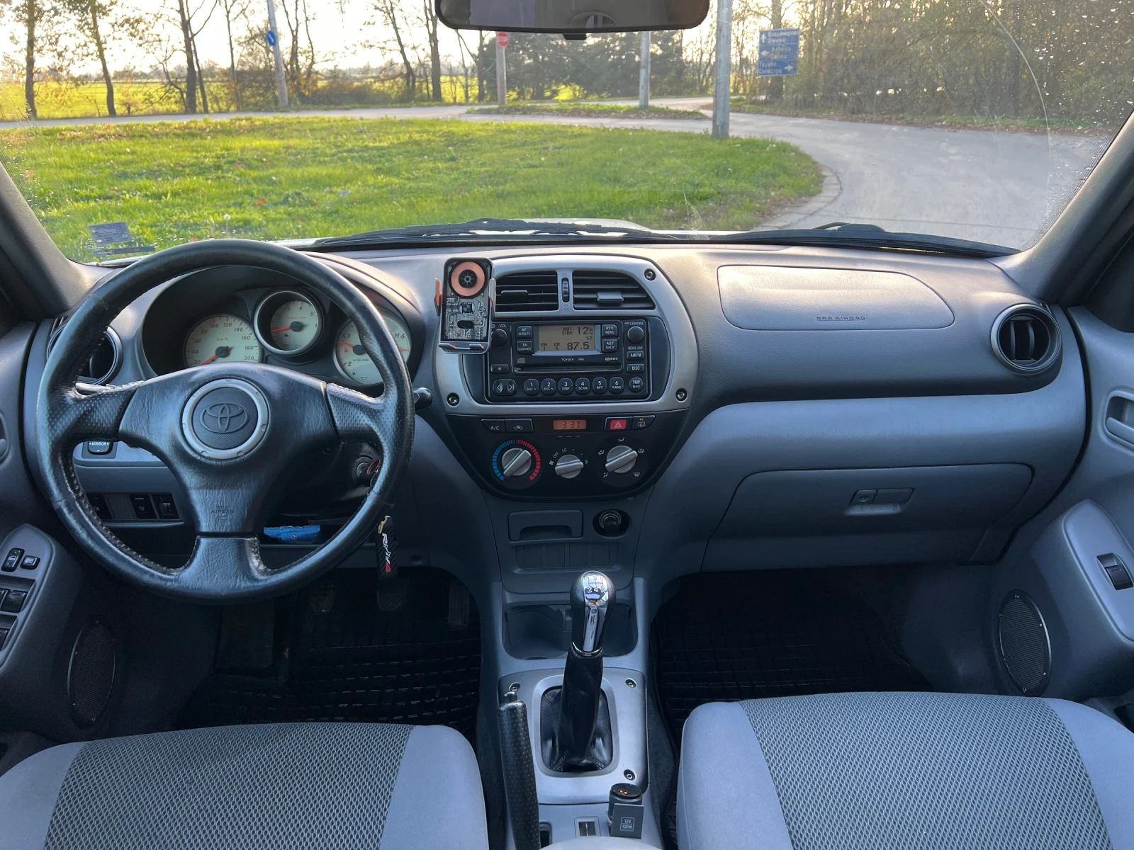 Toyota Rav4 D4D - изображение 4