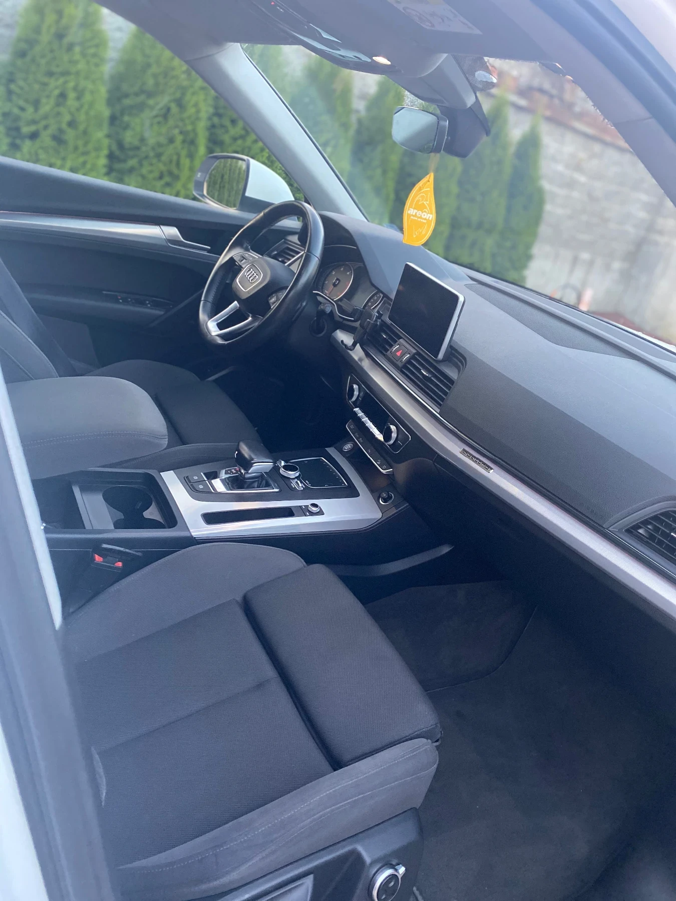 Audi Q5 2.0TDI Quattro, снимка 9 - Автомобили и джипове - 53818576