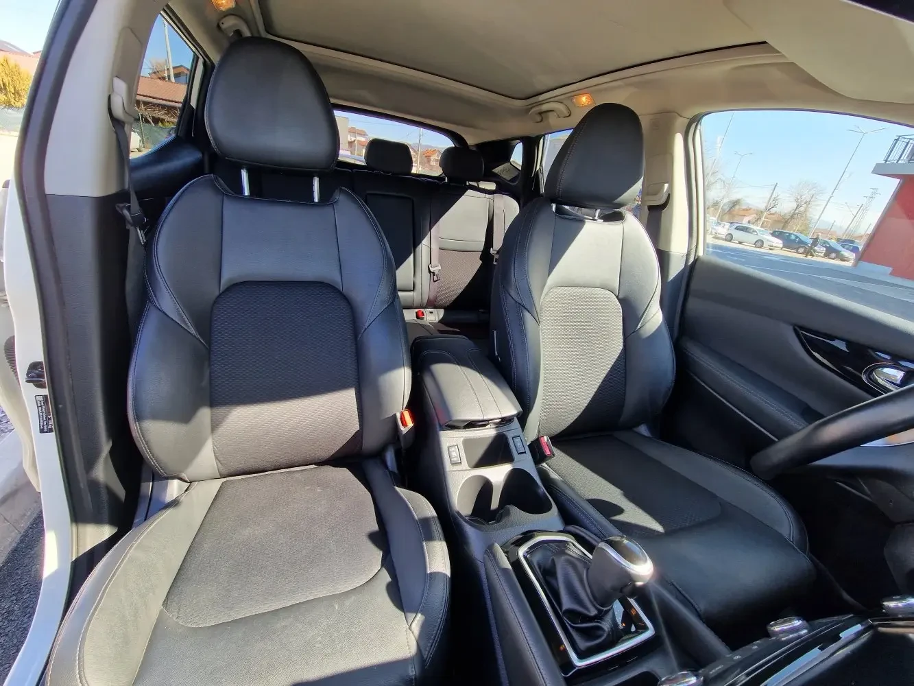 Nissan Qashqai, снимка 9 - Автомобили и джипове - 53839533