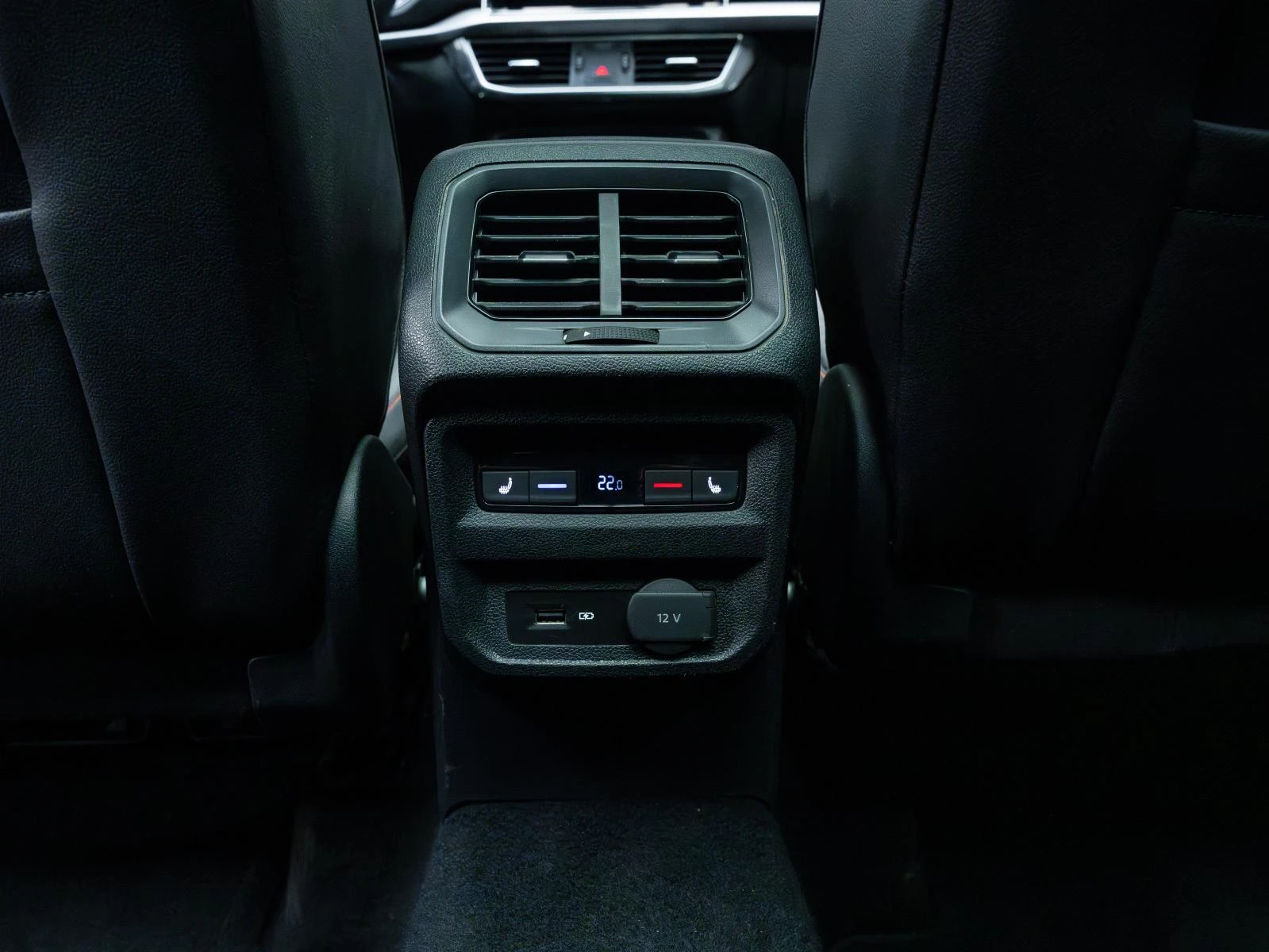 Seat Tarraco FR4* MEMORY* 360* PANO* ПОДГРЕВ* KEYLESS* , снимка 16 - Автомобили и джипове - 53923707