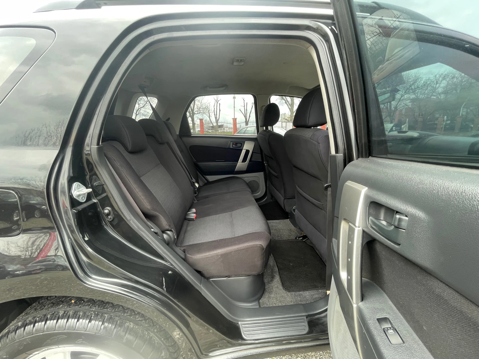 Daihatsu Terios II Restyling 1.5i(105 Hp)БЕНЗИН 4WD  Automatic, снимка 14 - Автомобили и джипове - 54031867