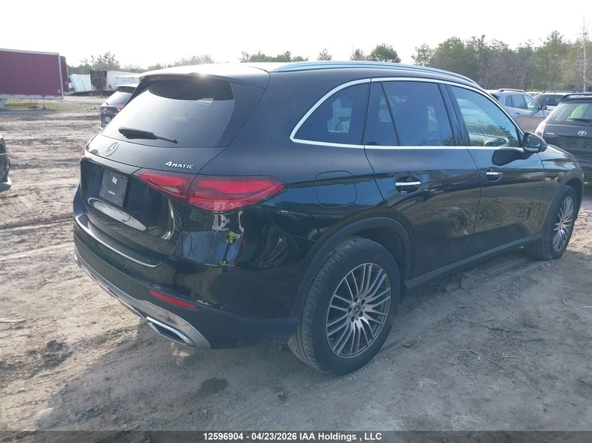 Mercedes-Benz GLC 300 4matic* Памет* Панорама* 2ключа, снимка 4 - Автомобили и джипове - 54327476