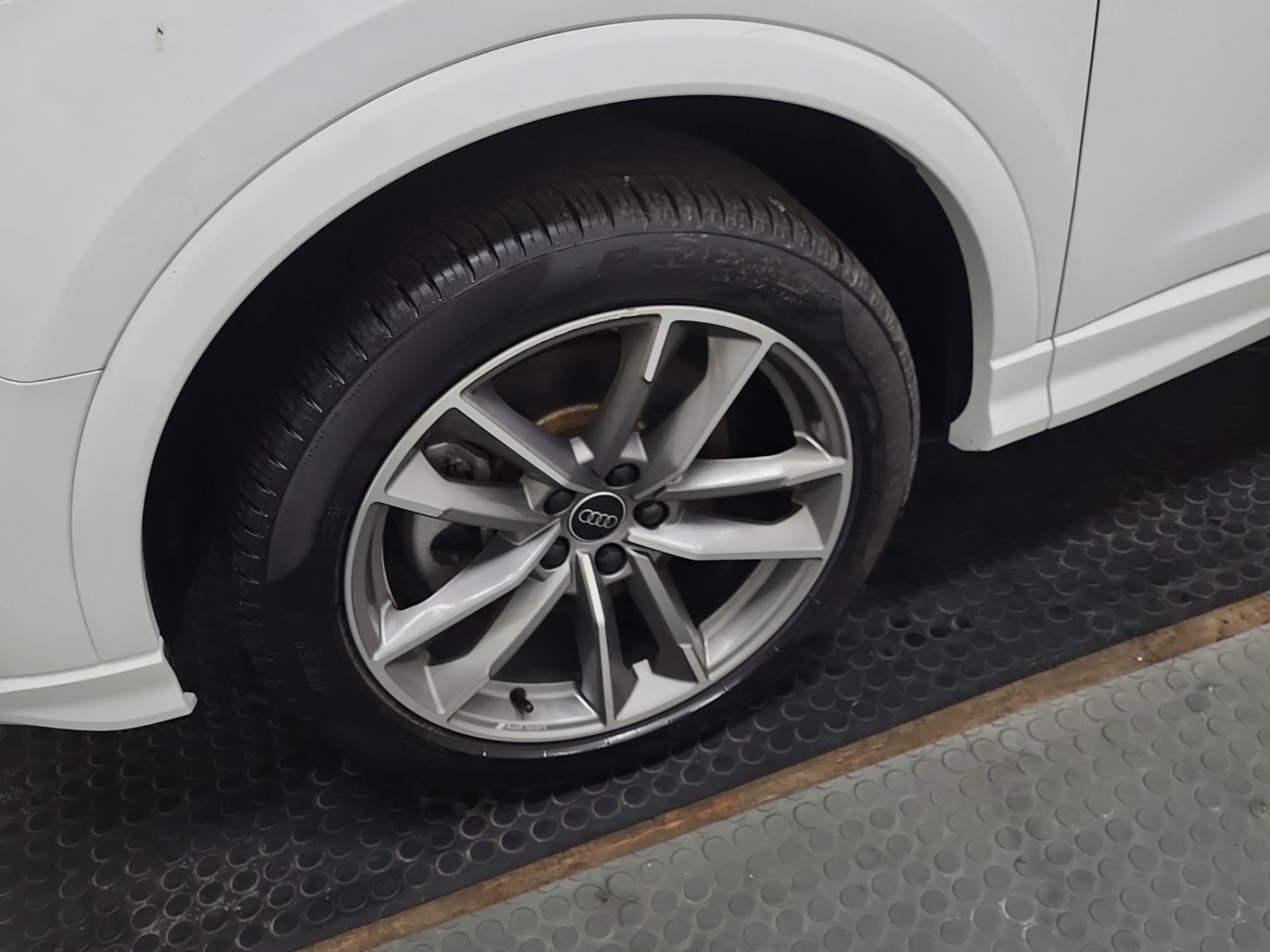 Audi Q3  Premium 40 TFSI quattro, снимка 8 - Автомобили и джипове - 54453092