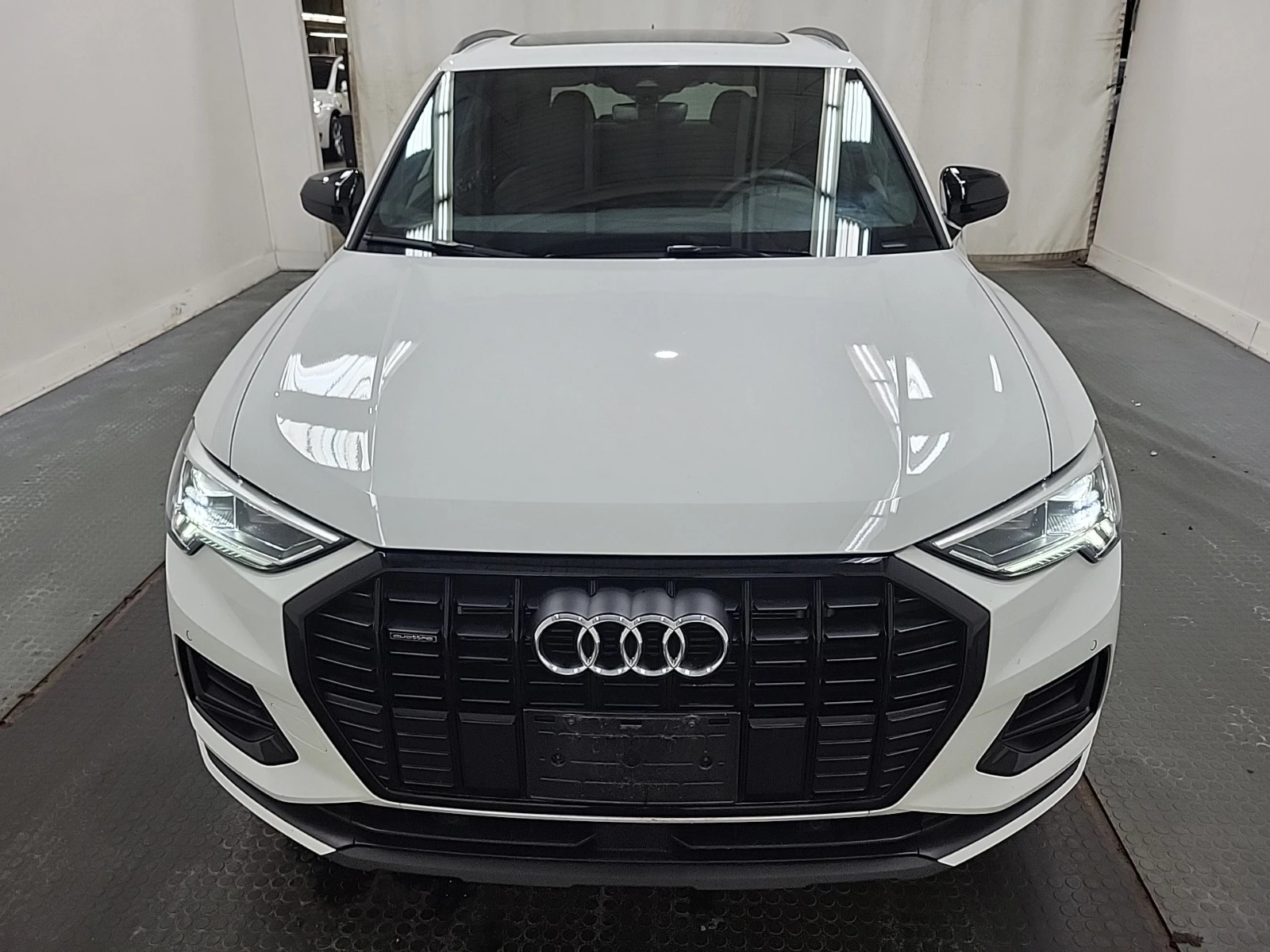 Audi Q3  Premium 40 TFSI quattro, снимка 3 - Автомобили и джипове - 54453092