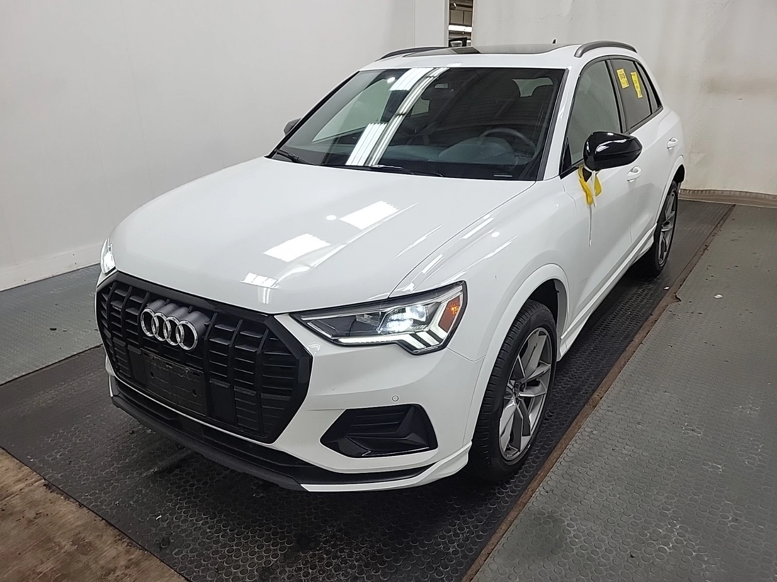 Audi Q3  Premium 40 TFSI quattro