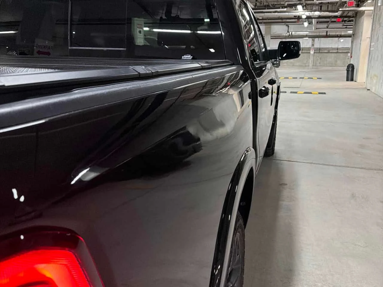 Dodge RAM 1500 Limited / 360 / H&K / ОБДУХВАНЕ / ВЪЗДУХ /, снимка 14 - Автомобили и джипове - 54640220