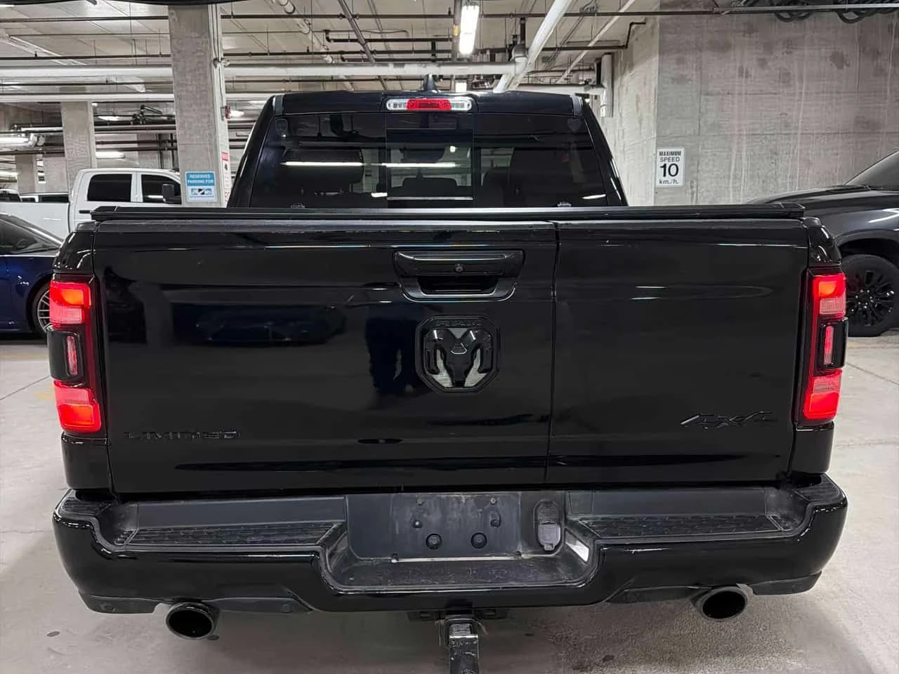 Dodge RAM 1500 Limited / 360 / H&K / ОБДУХВАНЕ / ВЪЗДУХ /, снимка 4 - Автомобили и джипове - 54640220