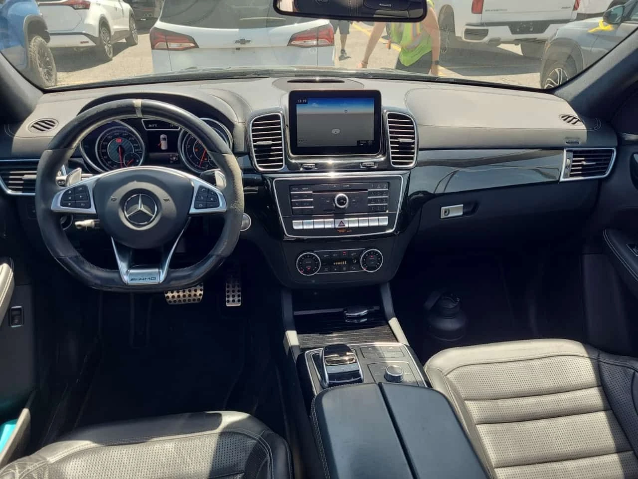 Mercedes-Benz GLE 63 S AMG | 360| ПОДГРЕВИ| ОБДУХВАНЕ| ПАНОРАМА| HAR/KARDON, снимка 8 - Автомобили и джипове - 54826846