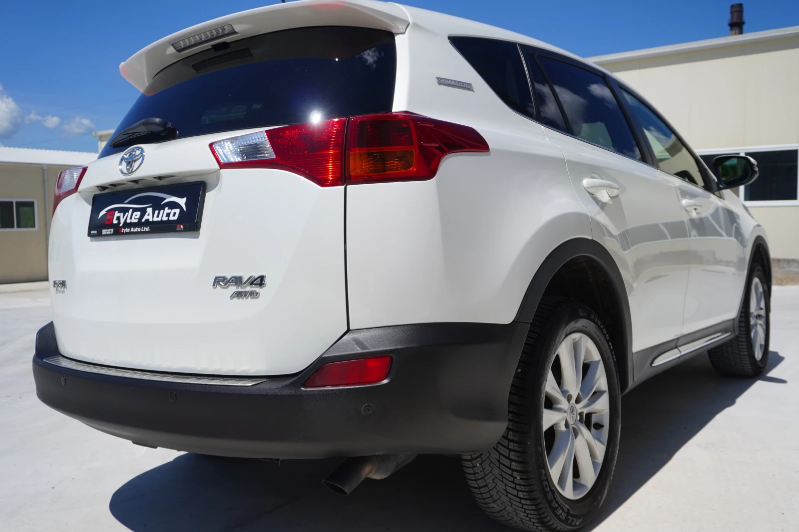 Toyota Rav4 2.2 150KC, 4WD, 20th ANNIVERSARY, LOUNGE, ПЕРЛА!, снимка 5 - Автомобили и джипове - 54838647