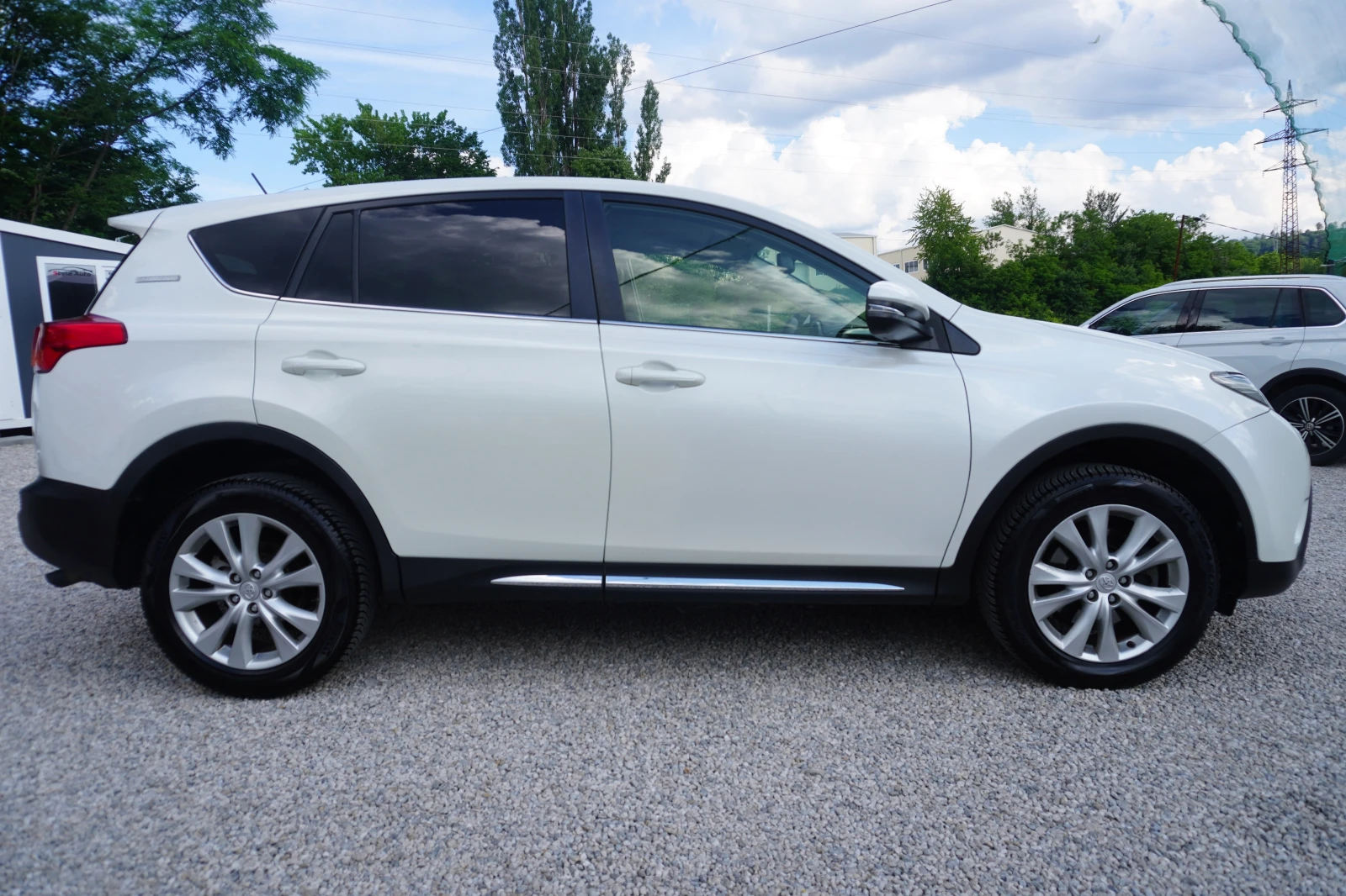 Toyota Rav4 2.2 150KC, 4WD, 20th ANNIVERSARY, ПЕРЛА, снимка 6 - Автомобили и джипове - 54838647
