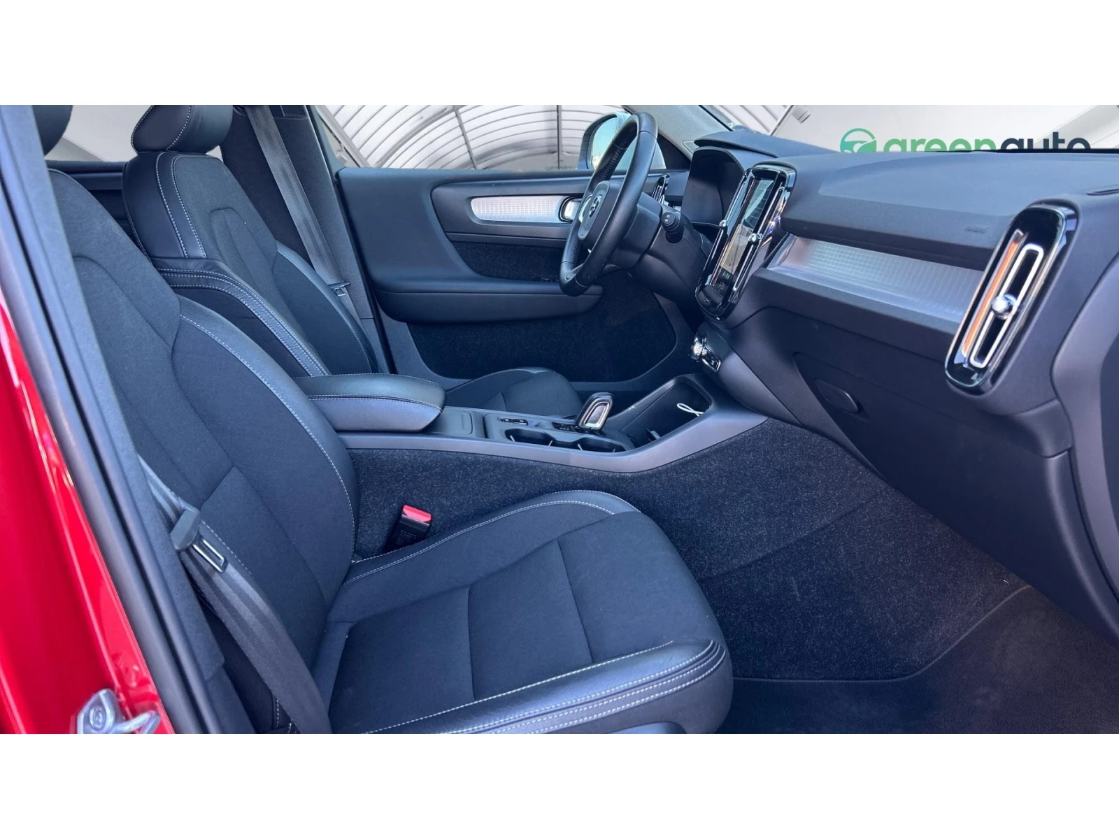 Volvo XC40 T4 2.0 AWD A/T, Месечна вноска от 257  , снимка 11 - Автомобили и джипове - 56080616