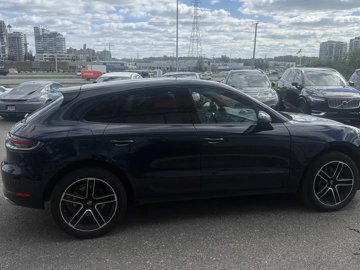 Porsche Macan Premium Plus Цена до България & АвтоКредит, снимка 3 - Автомобили и джипове - 56156412