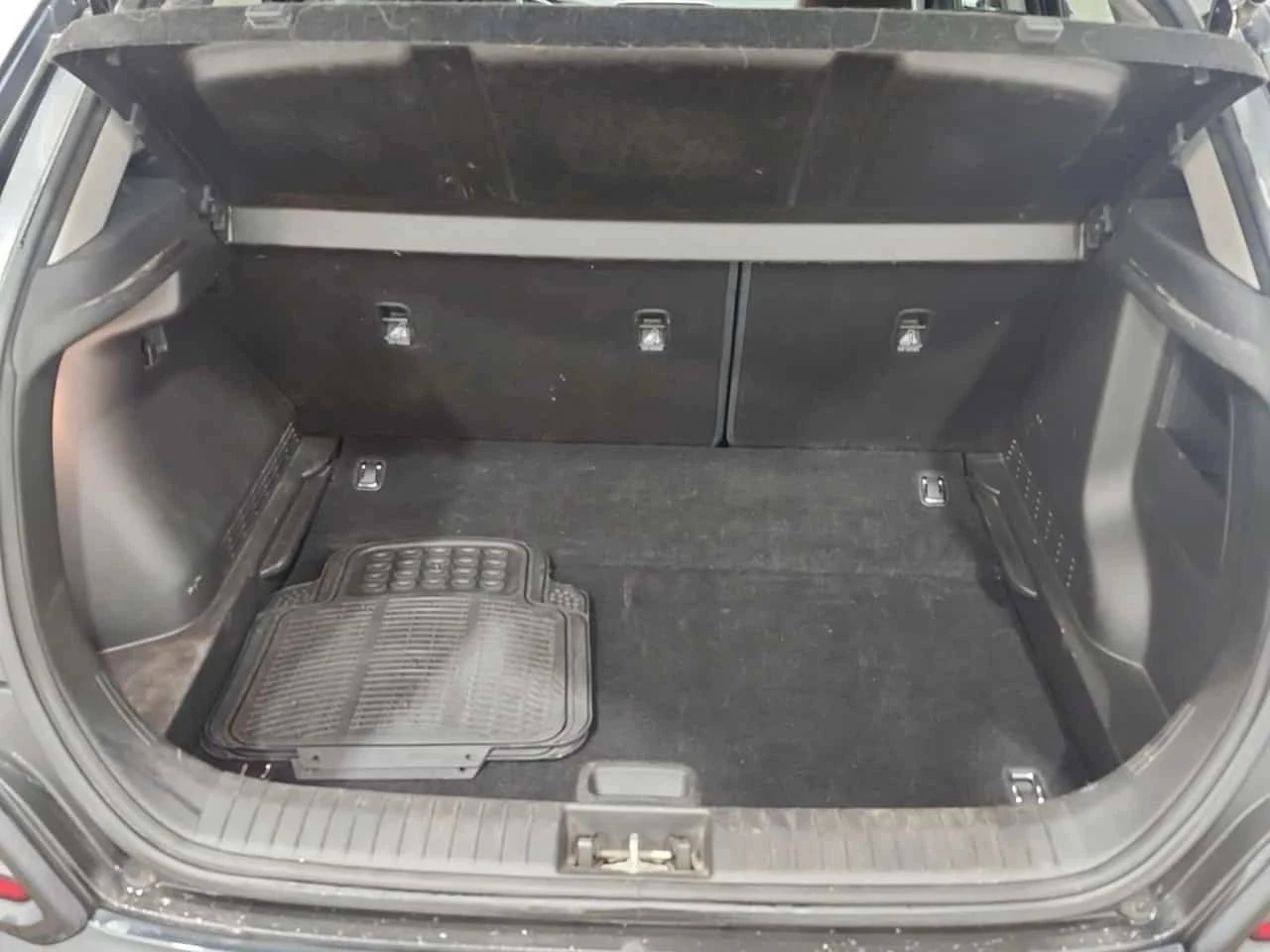 Hyundai Kona, снимка 15 - Автомобили и джипове - 56726663