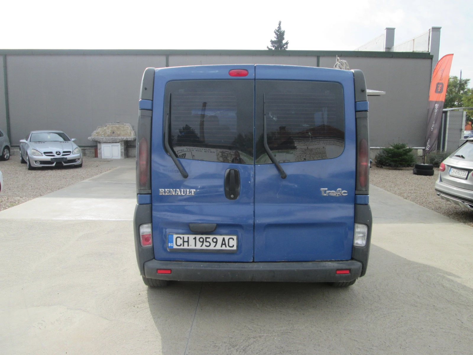 Renault Trafic 1.9dci 6mesta klima - изображение 5
