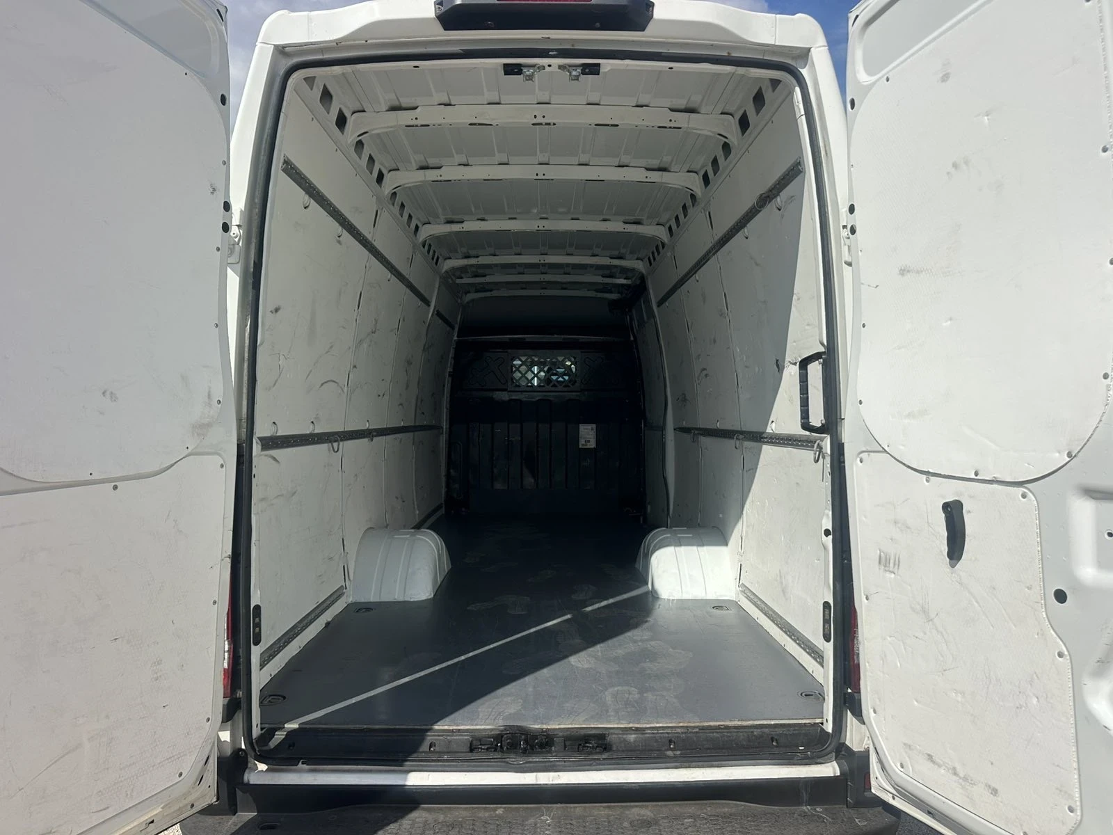 Iveco 35c17, снимка 6 - Бусове и автобуси - 56193531