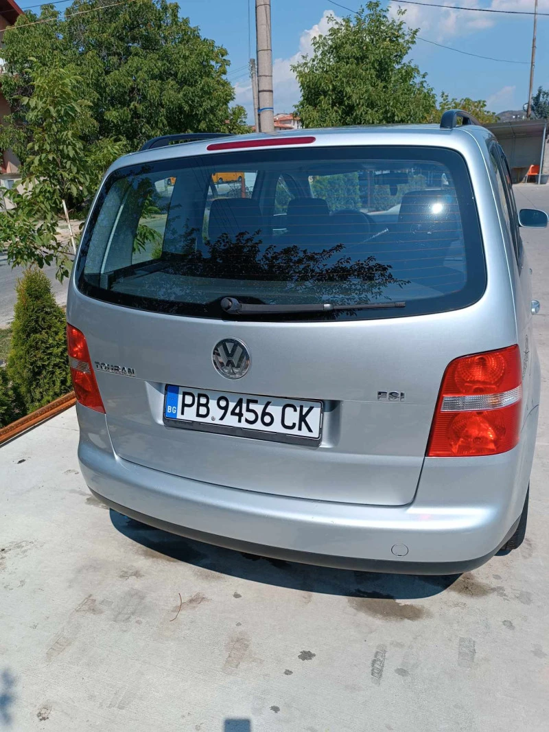 VW Touran 1.6, снимка 3 - Автомобили и джипове - 46657407