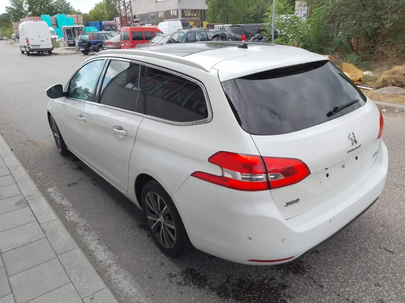 Peugeot 308 Allure 1.6hdi full ekstri , снимка 6 - Автомобили и джипове - 47379459