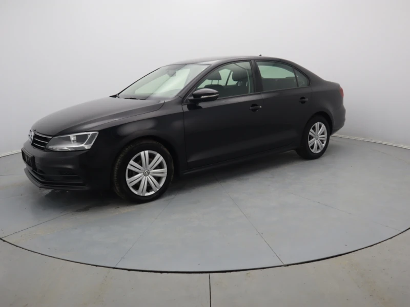 VW Jetta 2.0 TDI 2г. ГАРАНЦИЯ, снимка 4 - Автомобили и джипове - 48322764