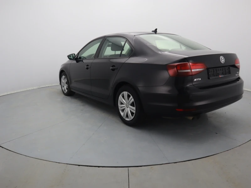 VW Jetta 2.0 TDI 2г. ГАРАНЦИЯ, снимка 8 - Автомобили и джипове - 48322764