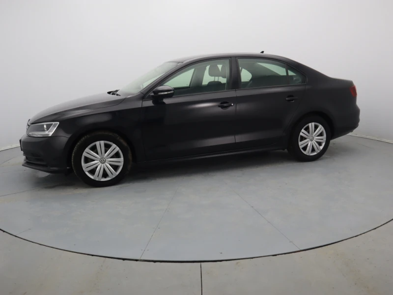 VW Jetta 2.0 TDI 2г. ГАРАНЦИЯ, снимка 5 - Автомобили и джипове - 48322764