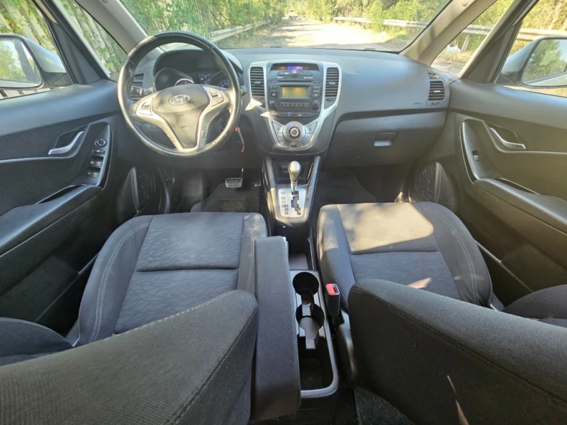 Hyundai Ix20 1.6 AVTOMAT, снимка 5 - Автомобили и джипове - 48600291