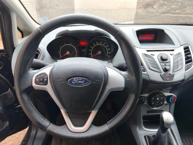 Ford Fiesta, снимка 6 - Автомобили и джипове - 52516730