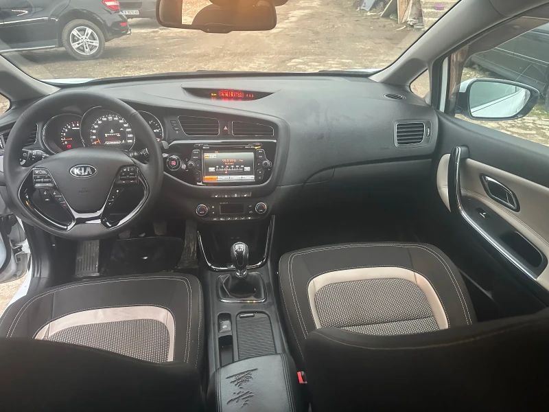 Kia Ceed 1.6CRDI , 128к.с, 2014г, нов внос, full екстри, снимка 8 - Автомобили и джипове - 53169632